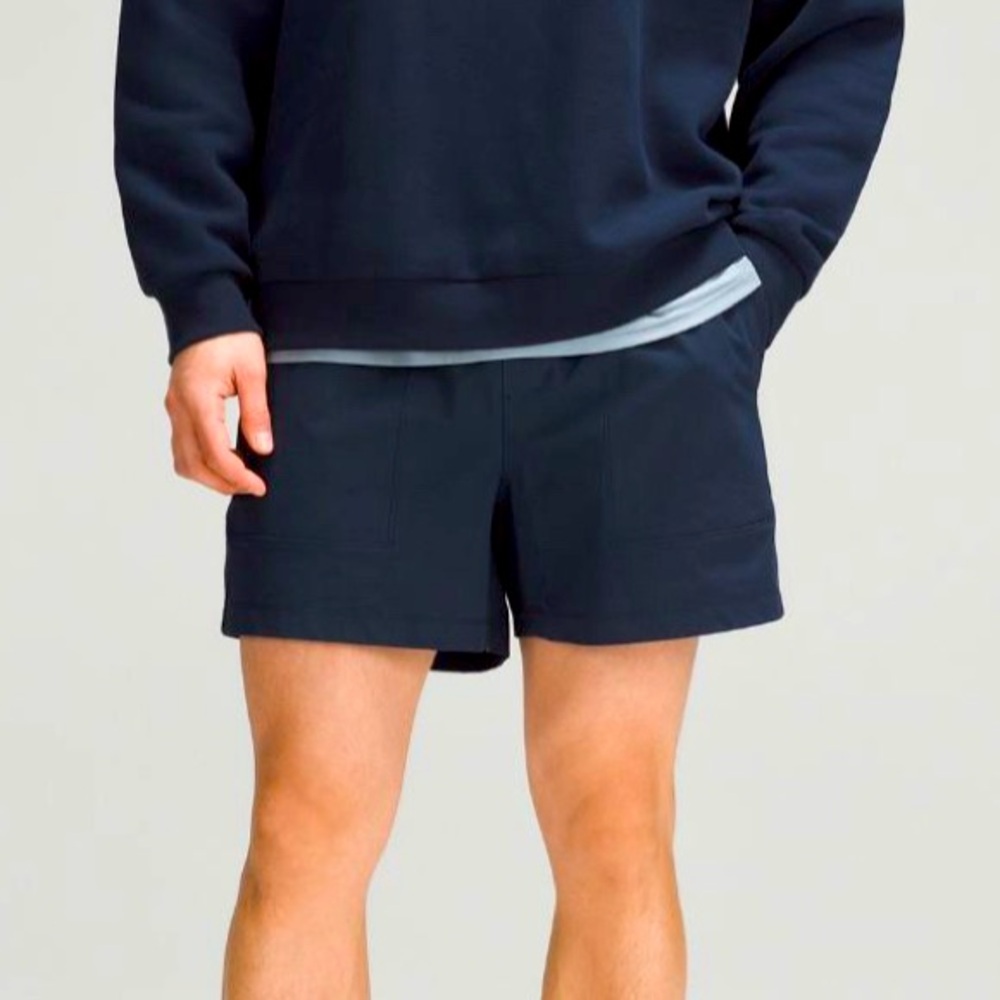 Lululemon Bowline Short 5” Inseam VersaTwill True Navy Size L